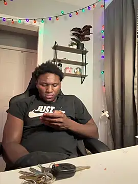 Festivitiesking1 online show from 11-14-25, 04:00