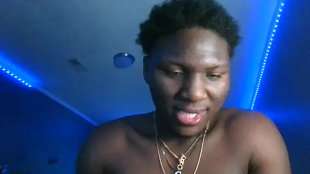 Snapshot of Festivitiesking1 chatting on 07-16-26, 12:11 Festivitiesking1 online show from 07-16-26, 12:11