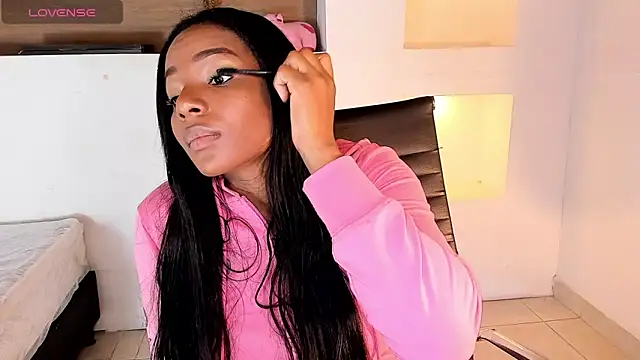 Snapshot of IvyBliss8 chatting on 01-19-25, 12:28 IvyBliss8 online show from 01-19-25, 12:28