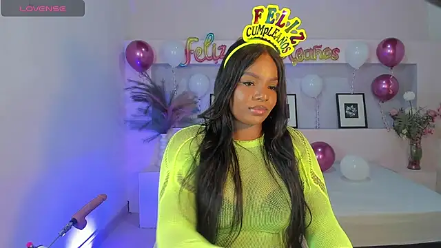 Snapshot of IvyBliss8 chatting on 09-09-25, 03:39 IvyBliss8 online show from 09-09-25, 03:39