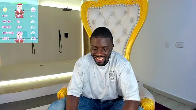 Snapshot of Latrellx7 chatting on 12-17-24, 12:43 Latrellx7 online show from 12-17-24, 12:43