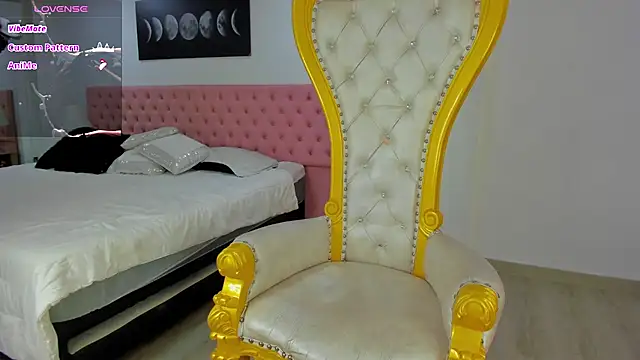 Snapshot of Latrellx7 chatting on 01-06-25, 12:24 Latrellx7 online show from 01-06-25, 12:24