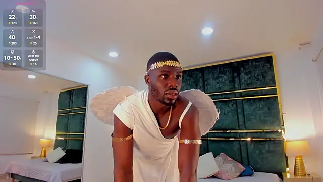 Snapshot of Latrellx7 chatting on 02-09-25, 12:08 Latrellx7 online show from 02-09-25, 12:08