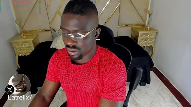 Snapshot of Latrellx7 chatting on 11-06-25, 02:56 Latrellx7 online show from 11-06-25, 02:56