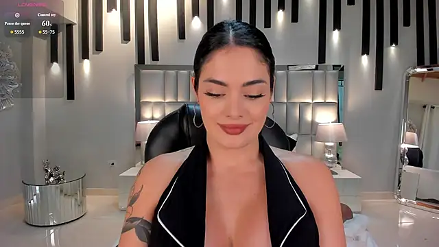 GiaFerrara online show from 12-22-25, 08:06