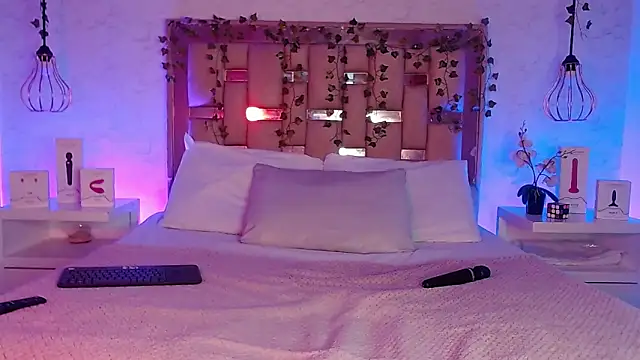 GigiVolkova online show from 09-15-25, 06:41