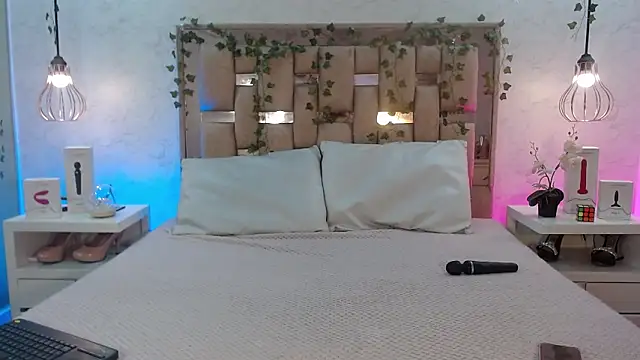 GigiVolkova online show from 11-28-25, 02:14