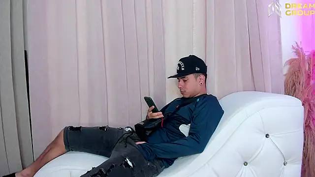 Yourslust  online show from 04-07-26, 02:28