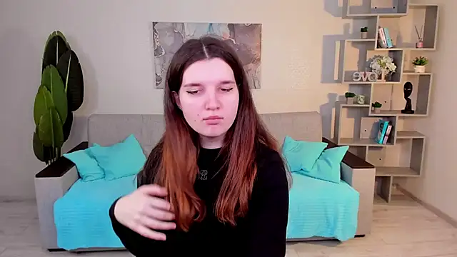 Snapshot of BonneyLove chatting on 01-13-25, 08:48 BonneyLove online show from 01-13-25, 08:48