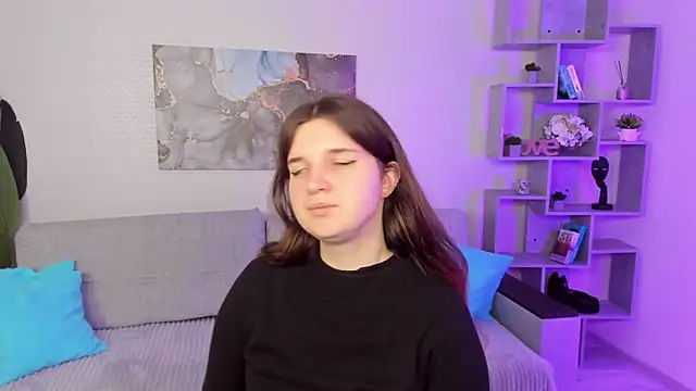 Snapshot of BonneyLove chatting on 09-14-25, 05:45 BonneyLove online show from 09-14-25, 05:45