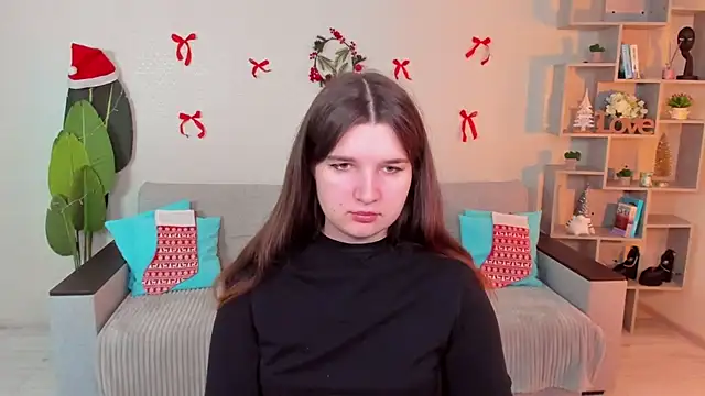 Snapshot of BonneyLove chatting on 12-16-25, 05:29 BonneyLove online show from 12-16-25, 05:29