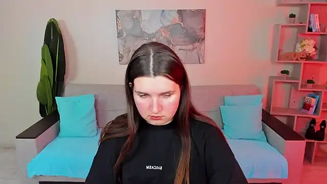 Snapshot of BonneyLove chatting on 02-20-26, 05:57 BonneyLove online show from 02-20-26, 05:57