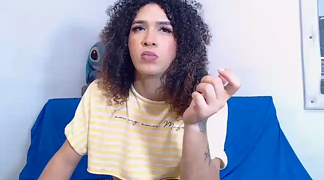 latingirl curly hot online show from 12-06-24, 06:04