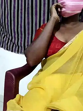 Snapshot of Indiandolly23 chatting on 03-16-25, 04:45 Indiandolly23 online show from 03-16-25, 04:45