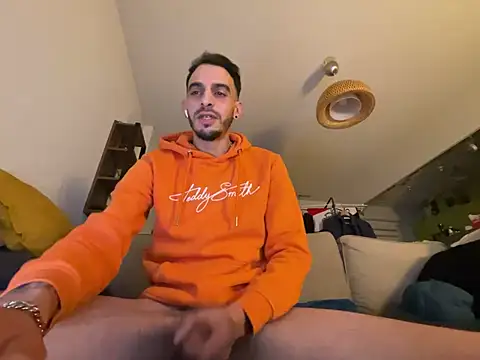 Rebeu313 online show from 01-04-25, 01:21