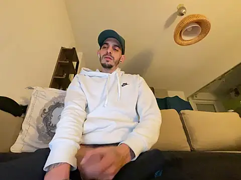 Rebeu313 online show from 02-14-25, 11:31