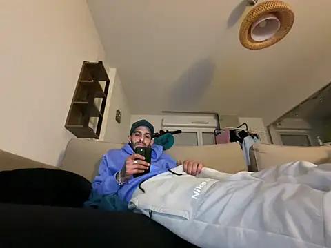 Rebeu313 online show from 02-21-25, 06:37