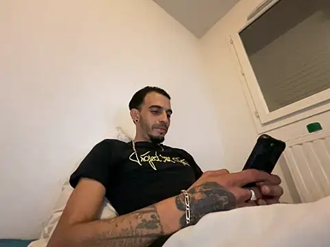 Rebeu313 online show from 10-11-25, 07:01