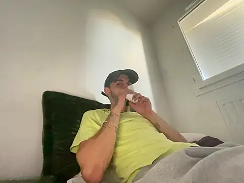 Rebeu313 online show from 01-15-26, 11:15