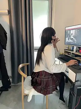 Snapshot of AwakeSubtitle chatting on 10-25-25, 08:00 AwakeSubtitle online show from 10-25-25, 08:00