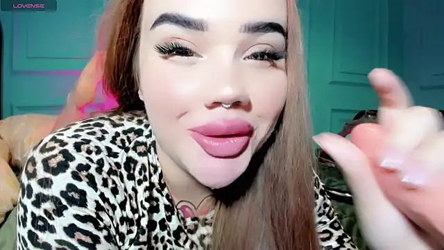 Aira vi online show from 12-25-24, 12:58