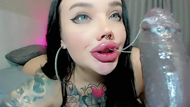 Snapshot of Aira_vi chatting on 06-20-26, 02:03 Aira vi online show from 06-20-26, 02:03