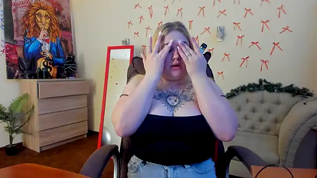 Doliss online show from 12-14-25, 07:03