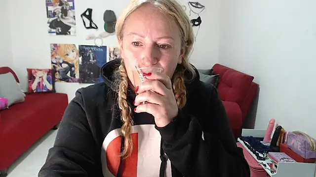 emperabigbootybigass online show from 10-06-25, 12:24