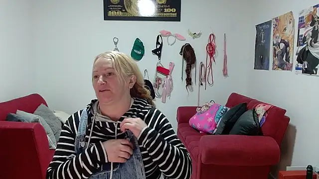 emperabigbootybigass online show from 01-09-26, 12:19