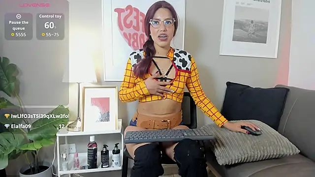 Lilith dh online show from 10-31-25, 11:33