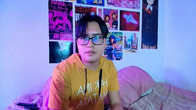 Snapshot of shinji-18 chatting on 02-27-25, 12:43 shinji-18 online show from 02-27-25, 12:43