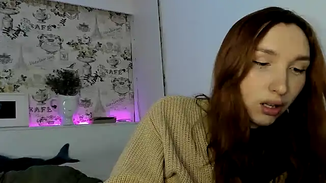 LisaIcon online show from 02-08-25, 06:12