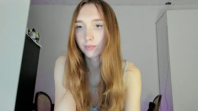 LisaIcon online show from 10-04-25, 09:35