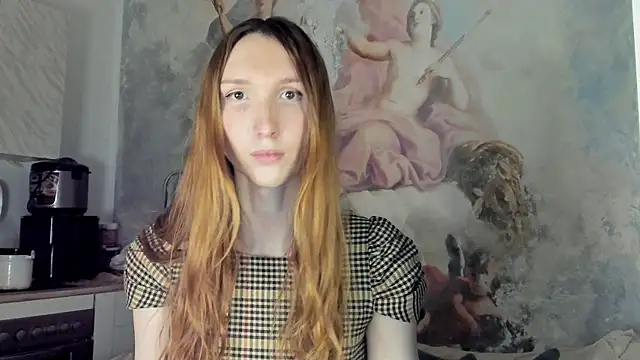 LisaIcon online show from 04-13-26, 06:57