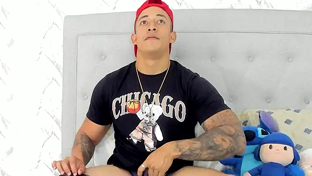 luigiferrara online show from 02-15-25, 07:39