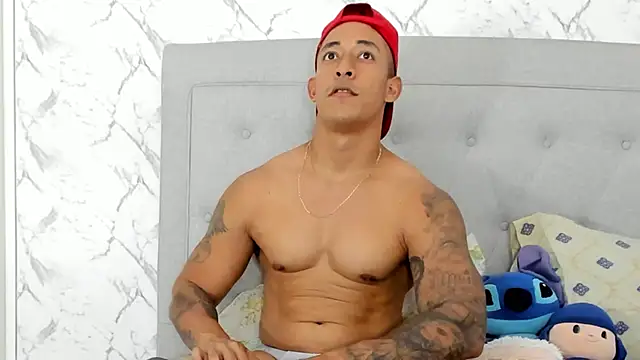 luigiferrara online show from 02-23-25, 01:02