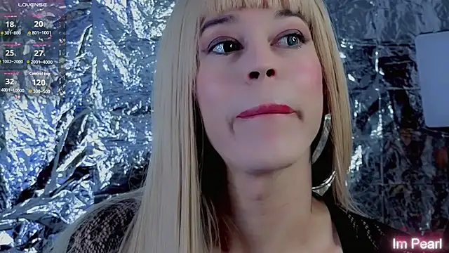 Snapshot of im_pearll chatting on 07-10-26, 03:55 im pearll online show from 07-10-26, 03:55
