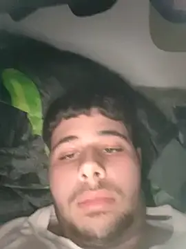 Snapshot of TuBBpollon chatting on 01-05-25, 12:09 TuBBpollon online show from 01-05-25, 12:09