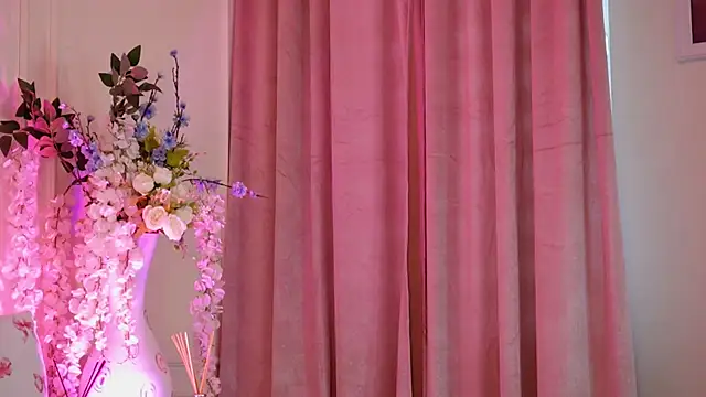 Snapshot of Amberseyes chatting on 07-15-26, 12:10 Amberseyes online show from 07-15-26, 12:10