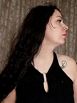 Lola Hale online show from 11-06-25, 06:09