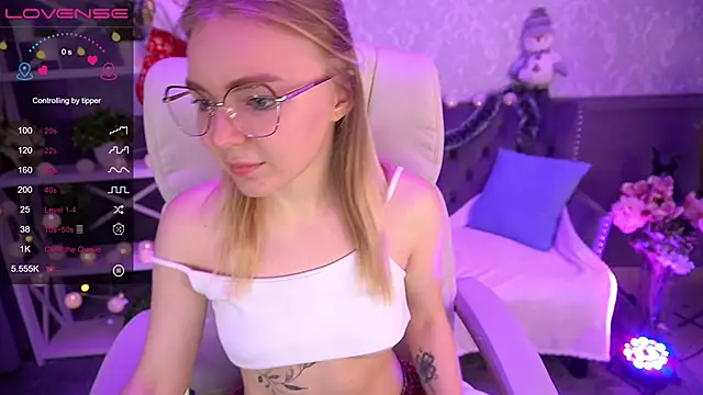 EmilySunshineS online show from 12-25-24, 04:12