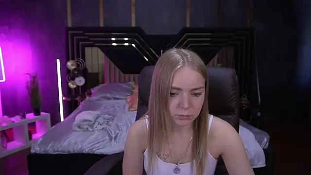 EmilySunshineS online show from 10-13-25, 01:44