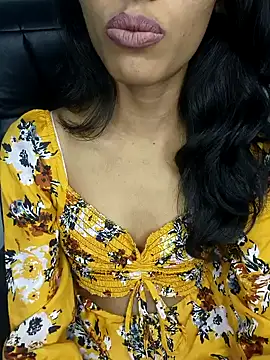 glam goddess online show from 12-18-24, 09:29