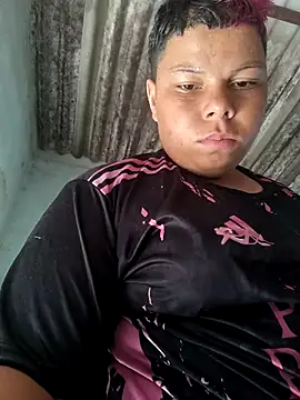 Snapshot of putoso031 chatting on 02-24-25, 06:58 putoso031 online show from 02-24-25, 06:58