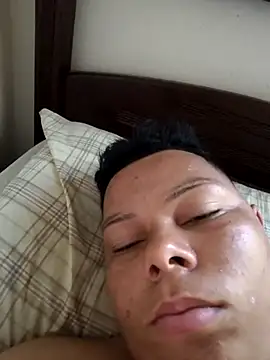 Snapshot of putoso031 chatting on 03-04-25, 10:46 putoso031 online show from 03-04-25, 10:46