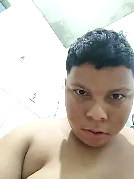 Snapshot of putoso031 chatting on 09-22-25, 08:00 putoso031 online show from 09-22-25, 08:00