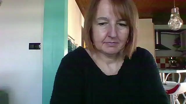 Snapshot of Sandcoq chatting on 10-07-25, 08:11 Sandcoq online show from 10-07-25, 08:11