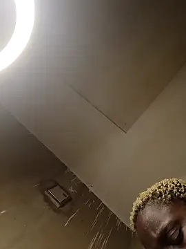 Snapshot of Crazybitchtheanalgoddess4 chatting on 02-13-25, 02:01 Crazybitchtheanalgoddess4 online show from 02-13-25, 02:01