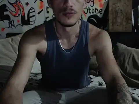 roystonee01 online show from 09-28-25, 09:58