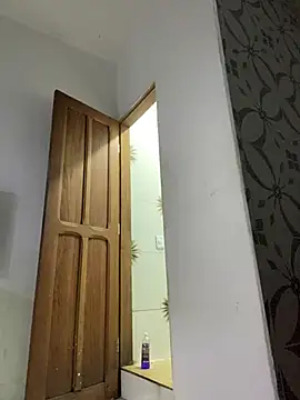 Carolinen online show from 01-14-25, 08:37